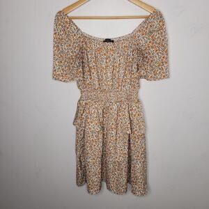 Pretty Garden Dress Size Medium Midi‎ Tiered Floral Smocked Cottagecore Boho
